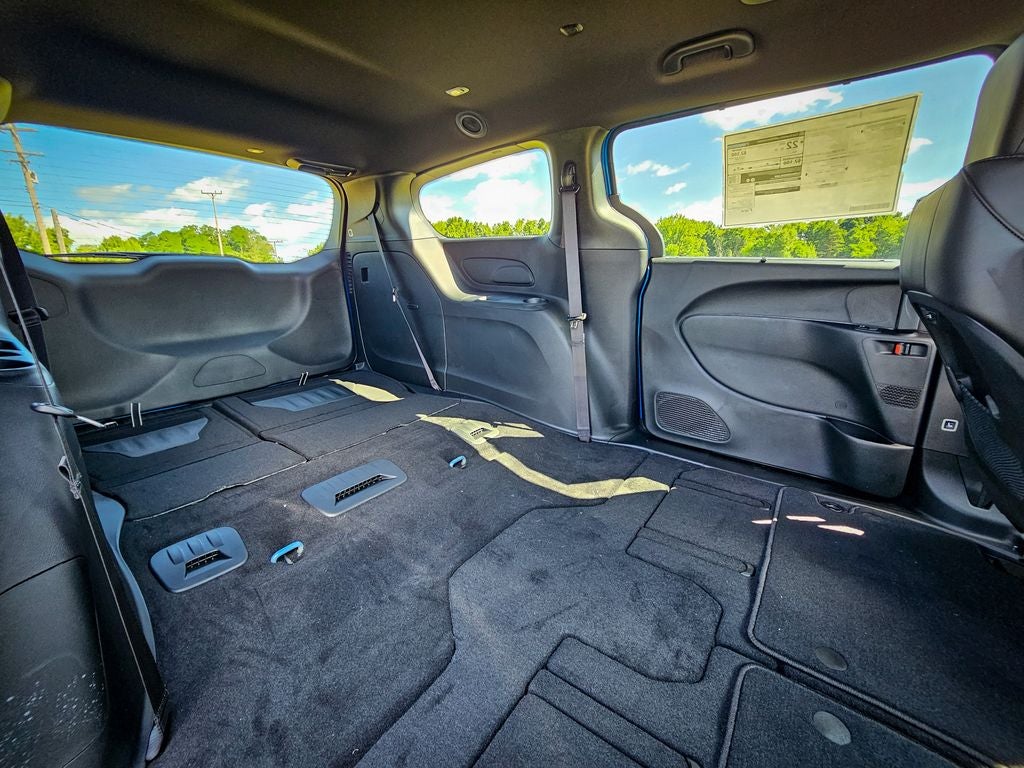 2027 Chrysler Pacifica PACIFICA SELECT
