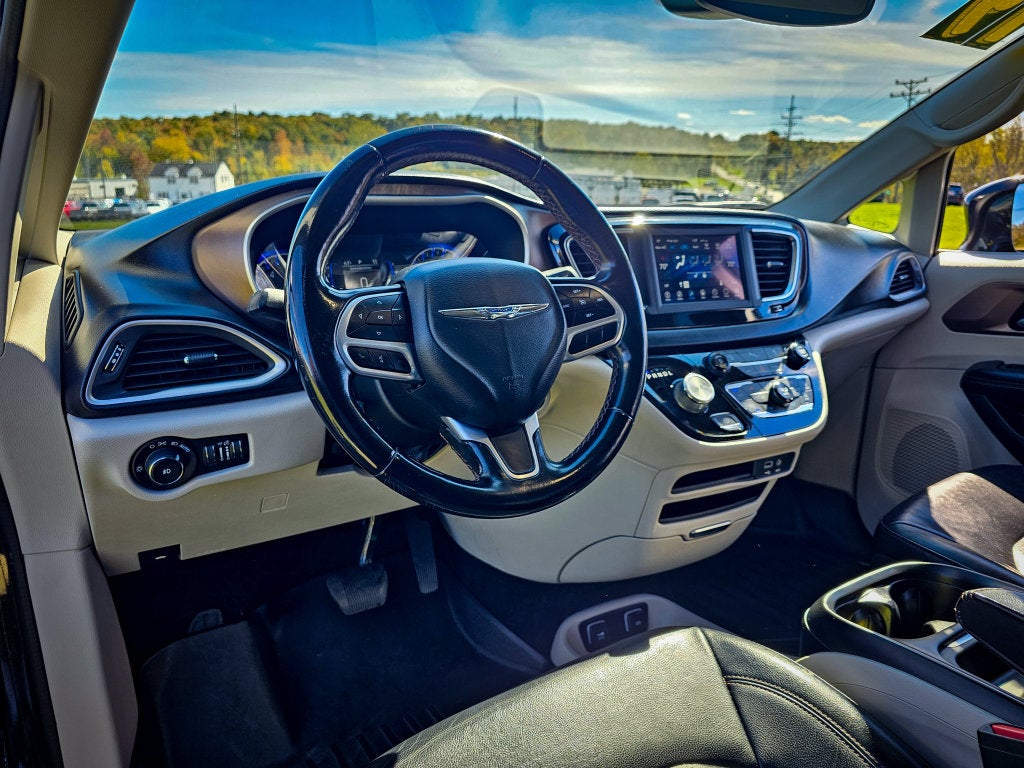 2019 Chrysler Pacifica Touring L