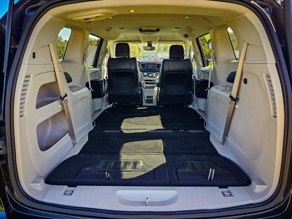 2019 Chrysler Pacifica Touring L