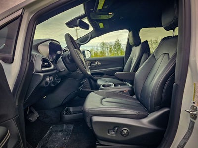 2027 Chrysler Pacifica PACIFICA SELECT