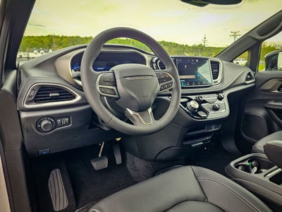 2027 Chrysler Pacifica PACIFICA SELECT