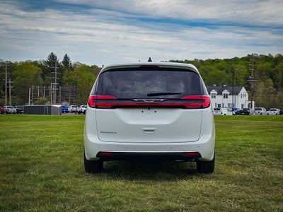 2027 Chrysler Pacifica PACIFICA SELECT