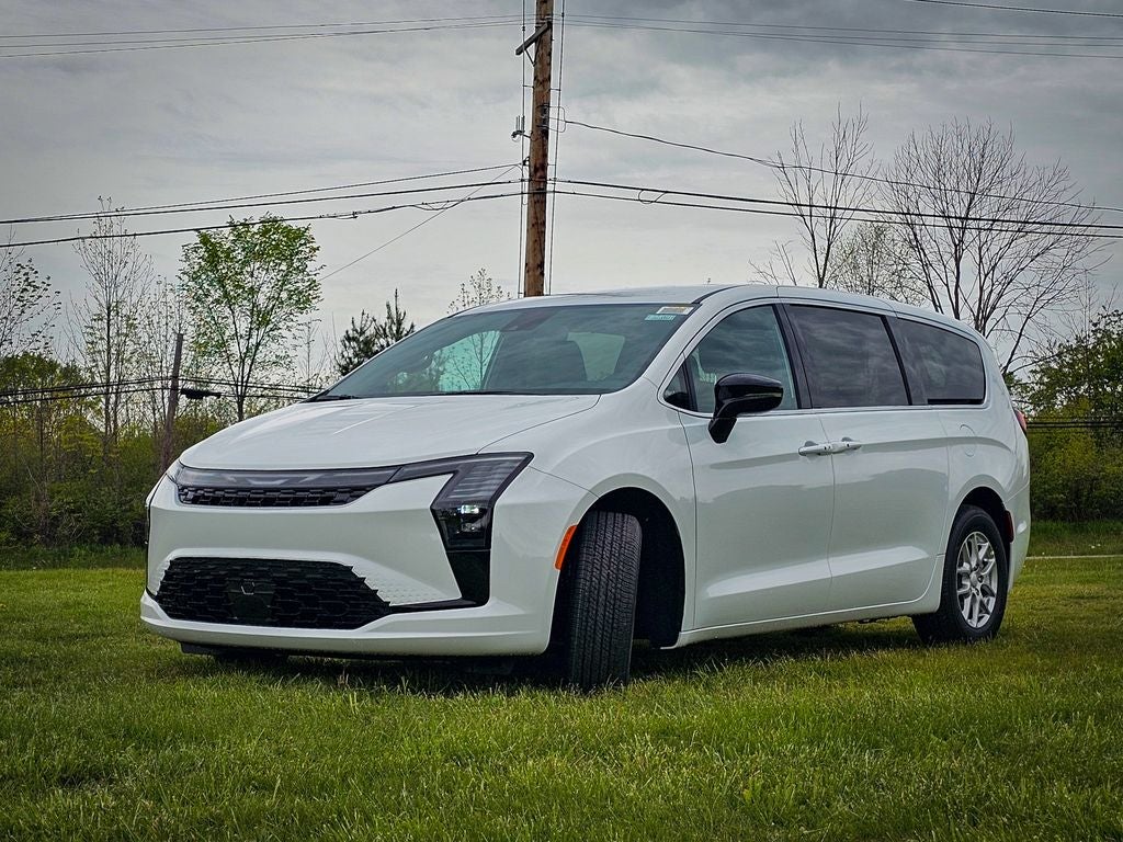2027 Chrysler Pacifica PACIFICA SELECT
