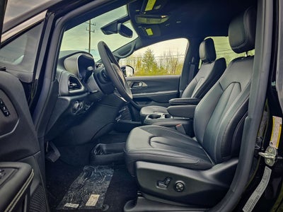 2027 Chrysler Pacifica PACIFICA SELECT