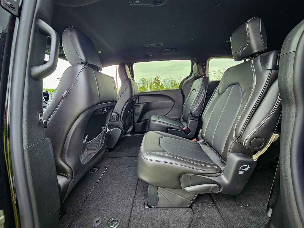 2027 Chrysler Pacifica PACIFICA SELECT