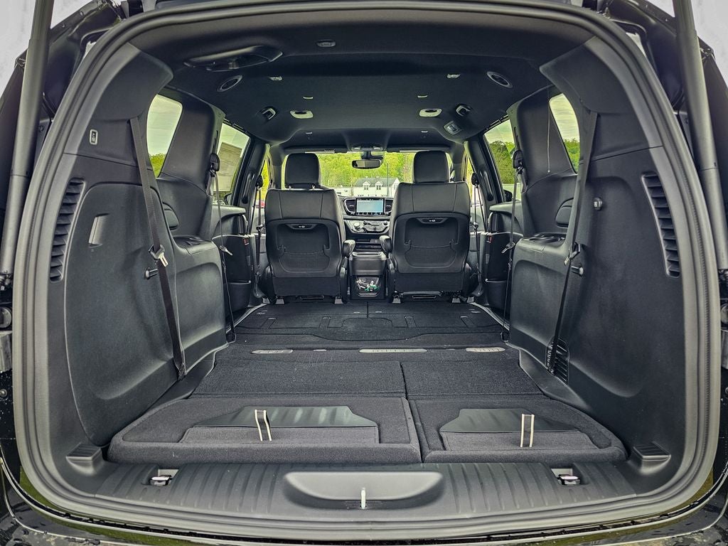 2027 Chrysler Pacifica PACIFICA SELECT