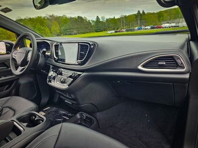 2027 Chrysler Pacifica PACIFICA SELECT
