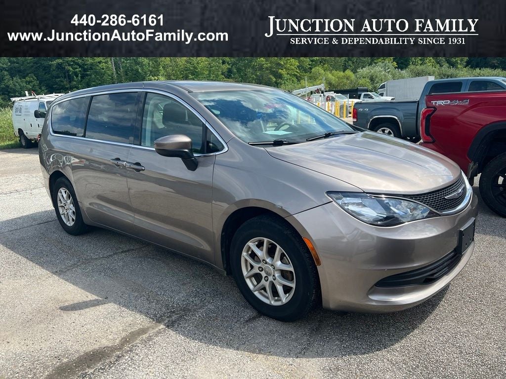 2017 Chrysler Pacifica Touring