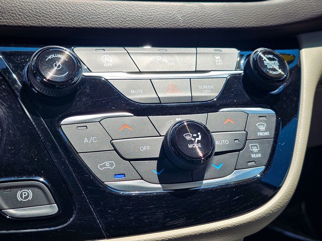 2020 Chrysler Pacifica Touring L Plus