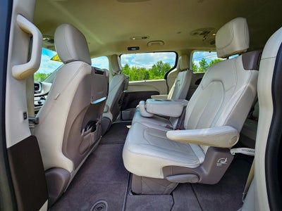 2020 Chrysler Pacifica Touring L Plus