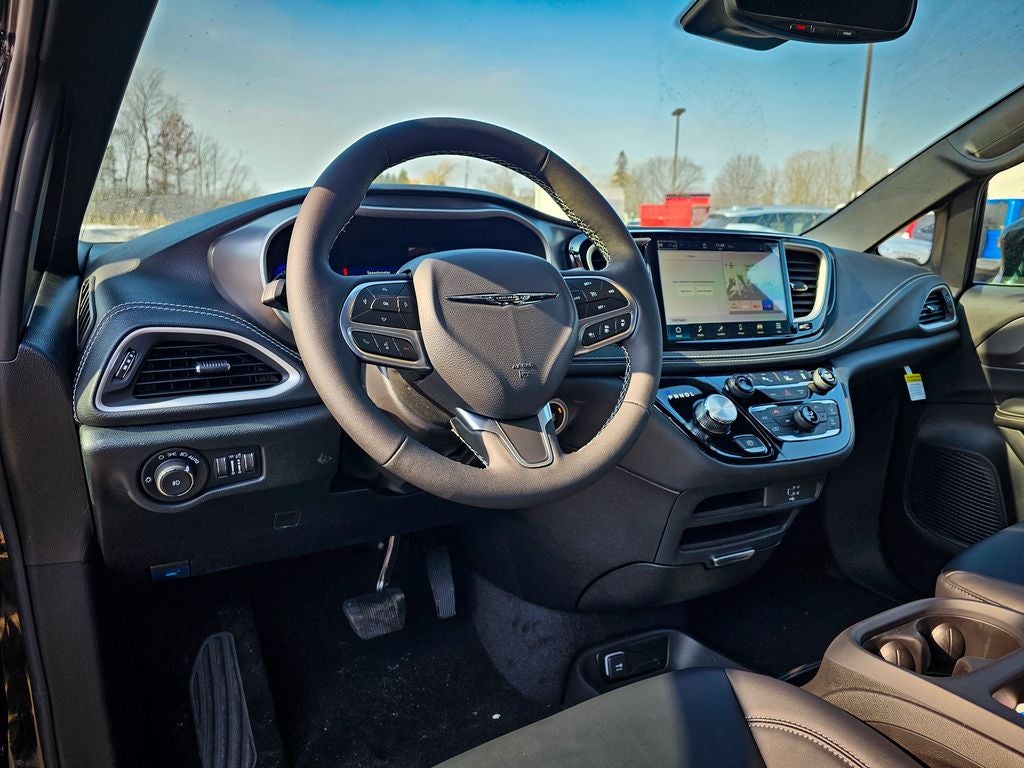 2026 Chrysler Pacifica PACIFICA SELECT AWD