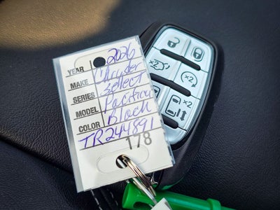 2026 Chrysler Pacifica PACIFICA SELECT AWD