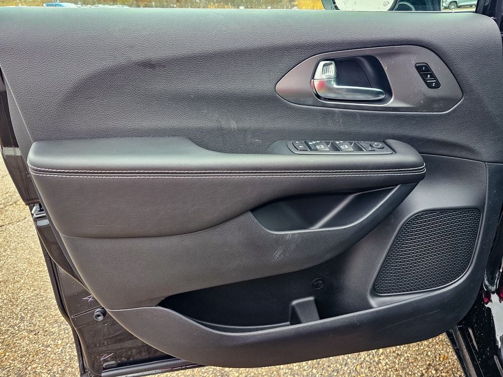 2026 Chrysler Pacifica PACIFICA SELECT AWD