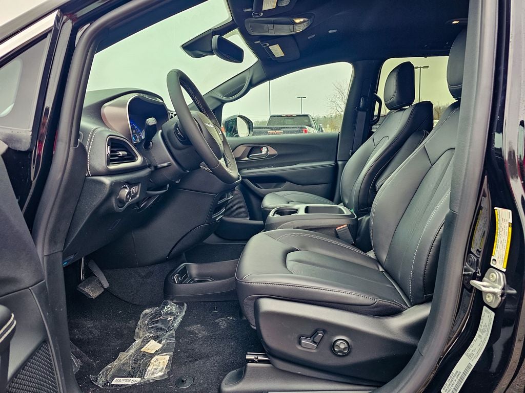 2026 Chrysler Pacifica PACIFICA SELECT AWD