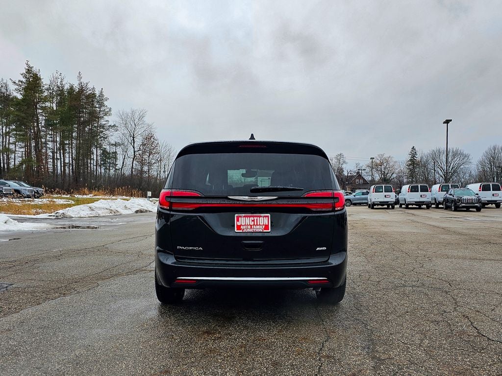 2026 Chrysler Pacifica PACIFICA SELECT AWD