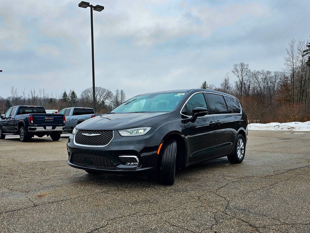 2026 Chrysler Pacifica PACIFICA SELECT AWD