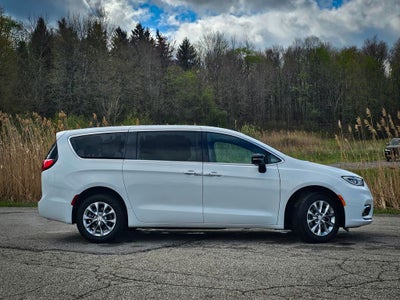 2026 Chrysler Pacifica PACIFICA SELECT AWD