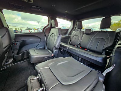 2026 Chrysler Pacifica PACIFICA SELECT AWD