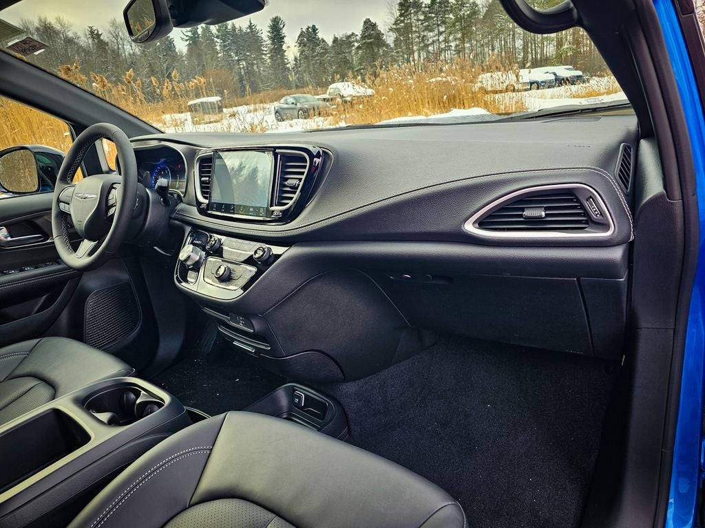 2026 Chrysler Pacifica PACIFICA SELECT AWD