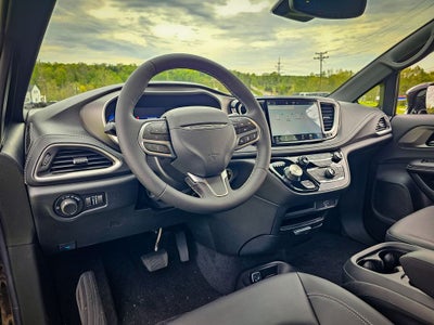 2027 Chrysler Pacifica PACIFICA SELECT AWD