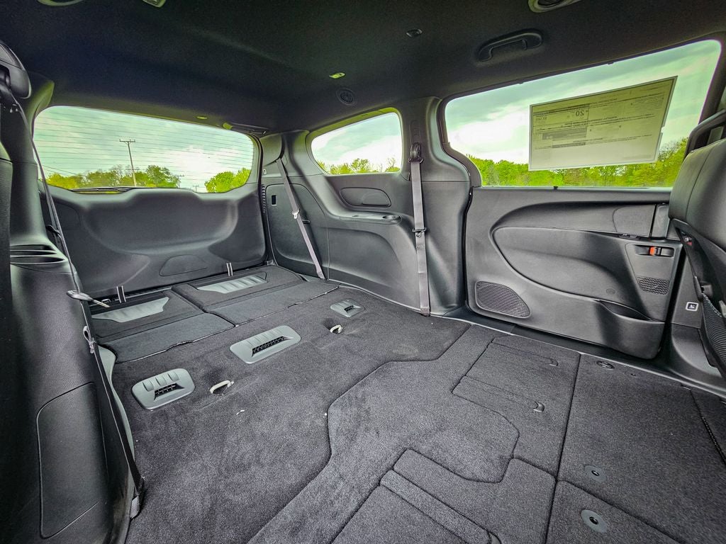 2027 Chrysler Pacifica PACIFICA SELECT AWD