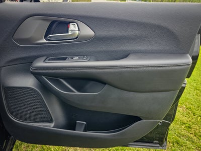 2027 Chrysler Pacifica PACIFICA SELECT AWD