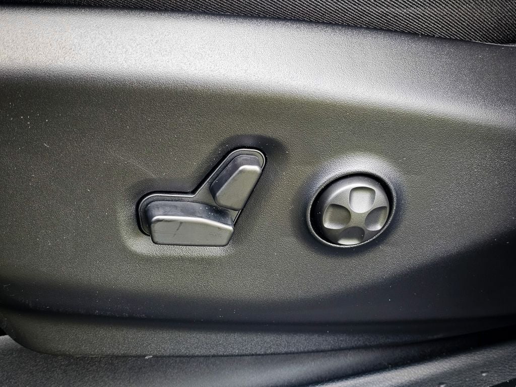 2027 Chrysler Pacifica PACIFICA SELECT AWD