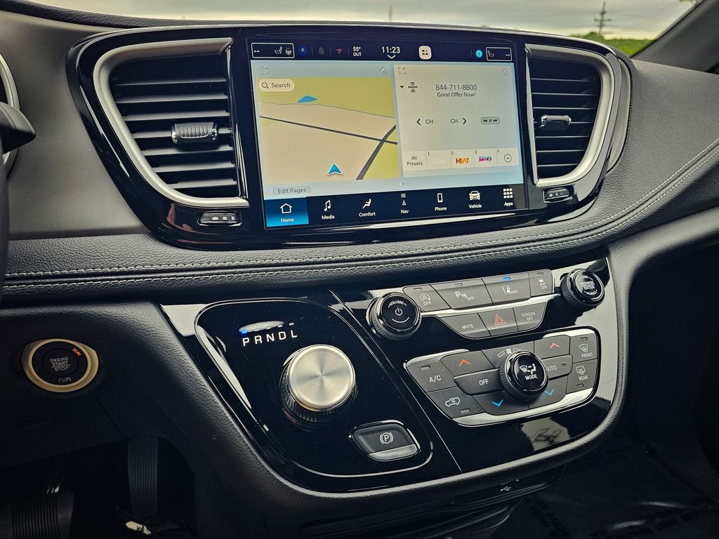 2027 Chrysler Pacifica PACIFICA SELECT AWD