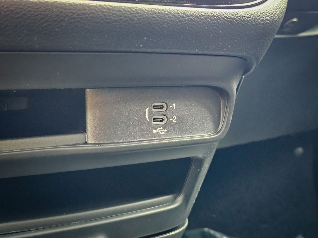 2027 Chrysler Pacifica PACIFICA SELECT AWD