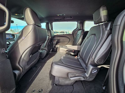 2026 Chrysler Pacifica PACIFICA SELECT AWD