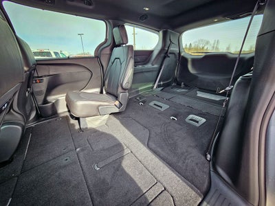 2026 Chrysler Pacifica PACIFICA SELECT AWD