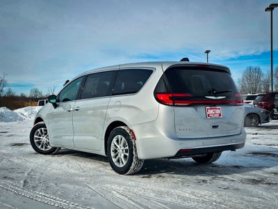 2026 Chrysler Pacifica PACIFICA SELECT AWD