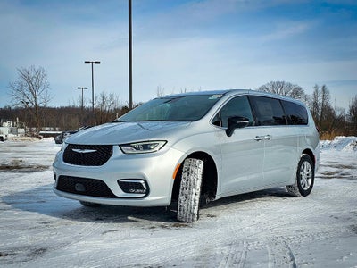2026 Chrysler Pacifica PACIFICA SELECT AWD