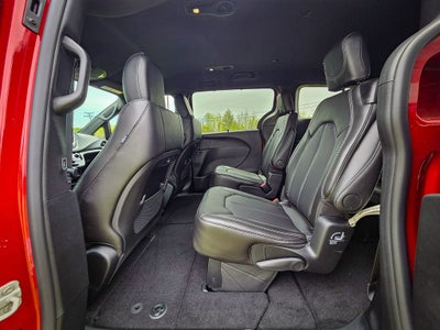 2027 Chrysler Pacifica PACIFICA SELECT AWD