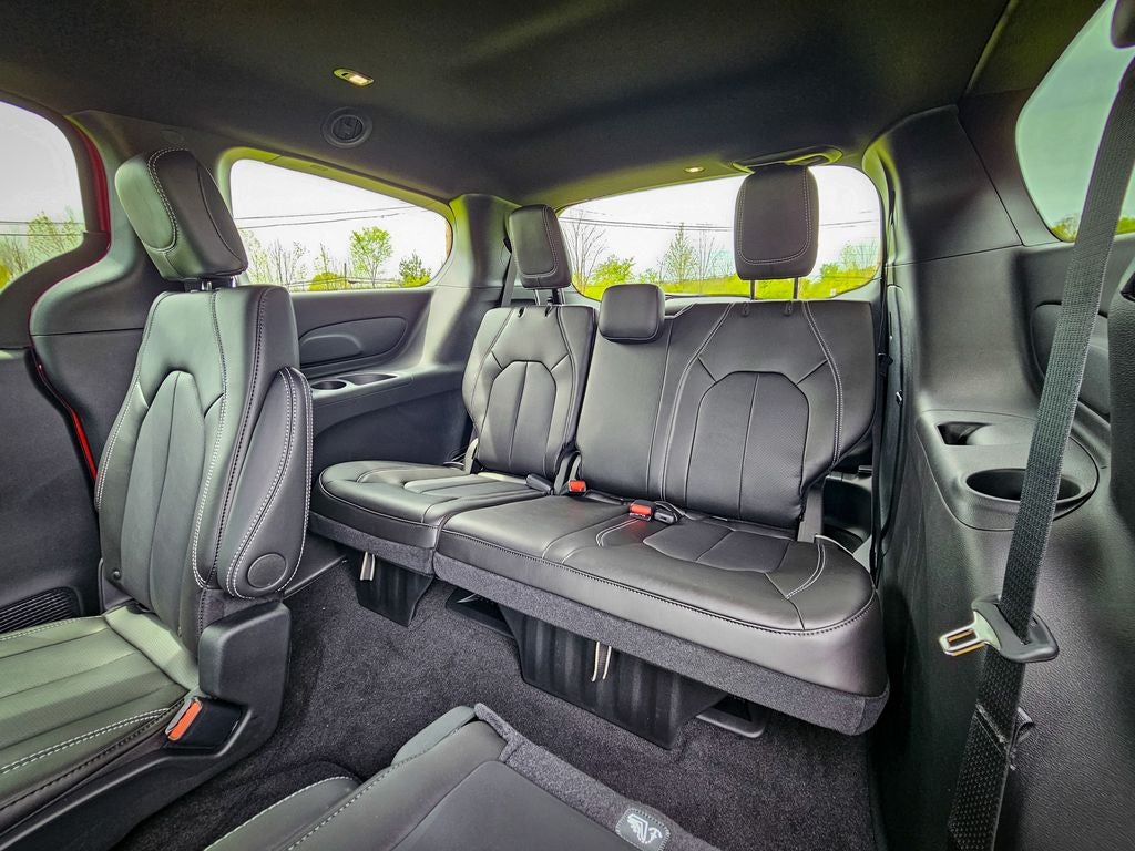 2027 Chrysler Pacifica PACIFICA SELECT AWD