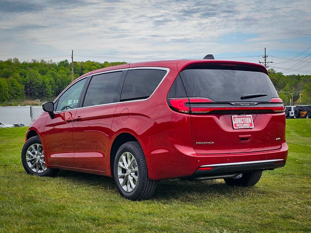 2027 Chrysler Pacifica PACIFICA SELECT AWD