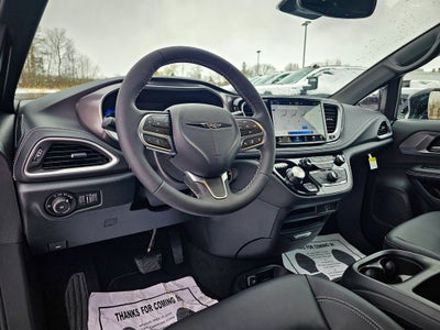 2026 Chrysler Pacifica PACIFICA SELECT AWD
