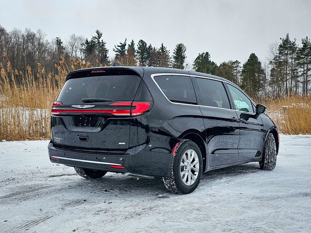 2026 Chrysler Pacifica PACIFICA SELECT AWD