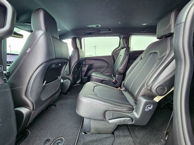 2026 Chrysler Pacifica PACIFICA SELECT AWD