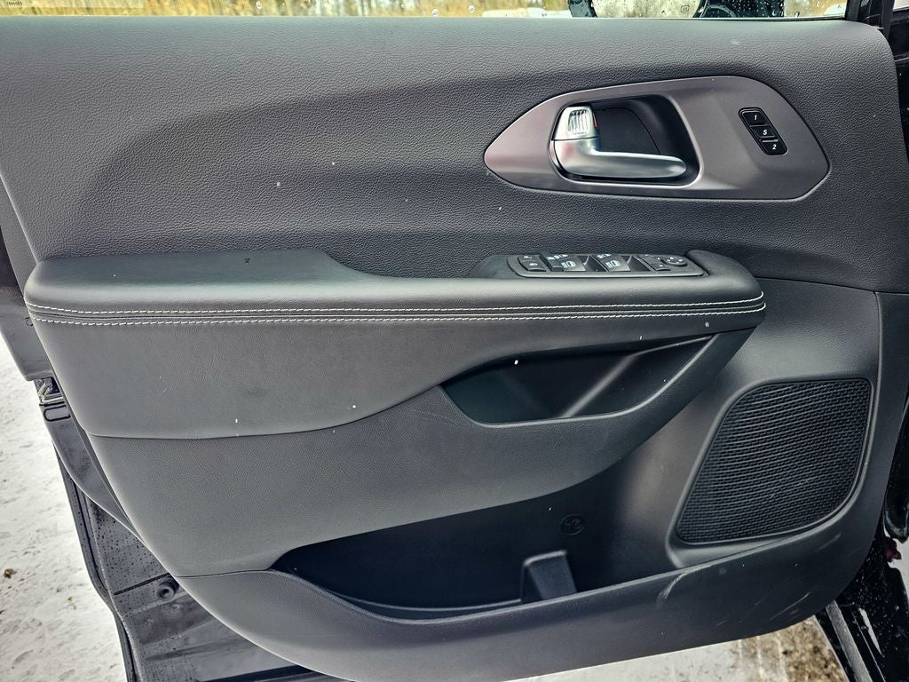 2026 Chrysler Pacifica PACIFICA SELECT AWD