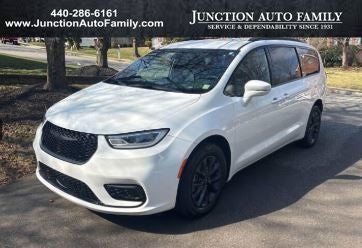 2022 Chrysler Pacifica Touring L AWD