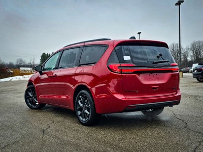 2026 Chrysler Pacifica PACIFICA LIMITED AWD