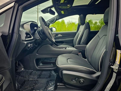2027 Chrysler Pacifica PACIFICA LIMITED AWD