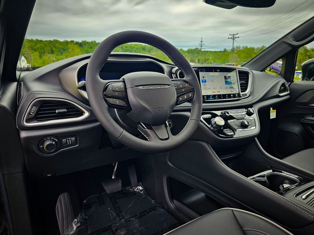 2027 Chrysler Pacifica PACIFICA LIMITED AWD