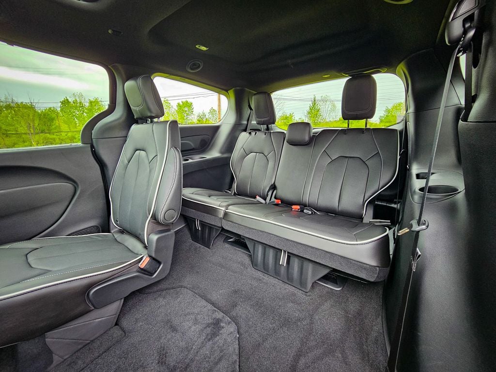 2027 Chrysler Pacifica PACIFICA LIMITED AWD
