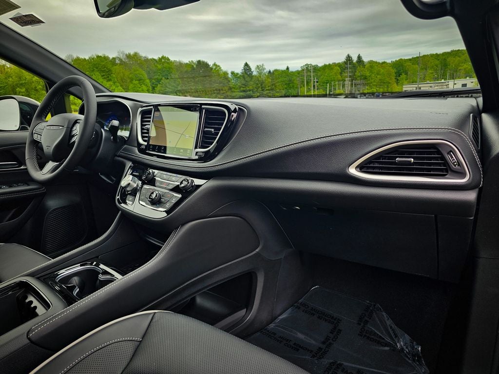 2027 Chrysler Pacifica PACIFICA LIMITED AWD