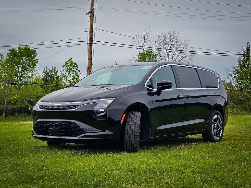 2027 Chrysler Pacifica PACIFICA LIMITED AWD