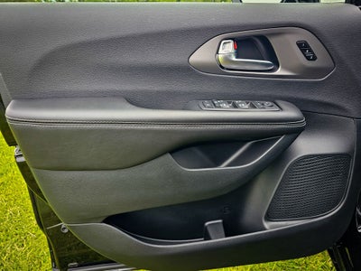 2027 Chrysler Pacifica PACIFICA LIMITED AWD