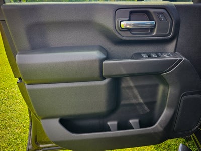 2022 Chevrolet Silverado 2500HD 4WD Crew Cab Standard Bed Custom