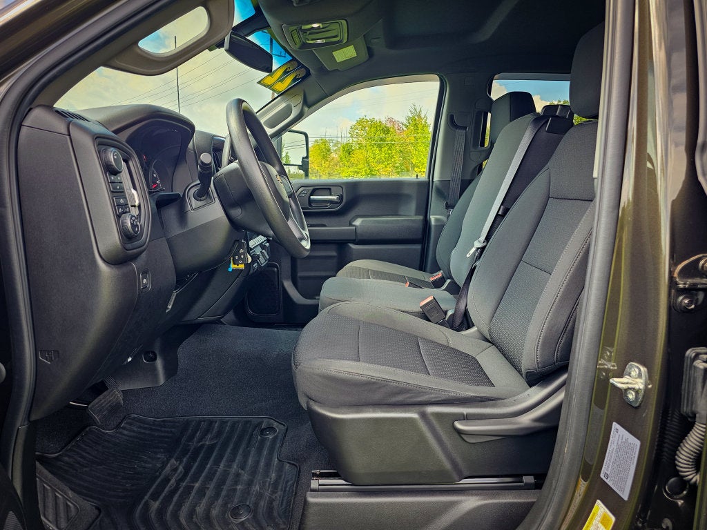 2022 Chevrolet Silverado 2500HD 4WD Crew Cab Standard Bed Custom
